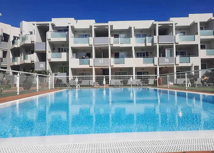 Sunset 230, Sun, Big Pool, Wifi Fiber, Central, Near Main Street And شقة