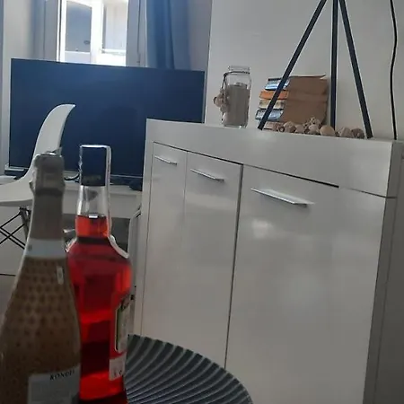 Apartament Sunset 230, Sun, Big Pool, Wifi Fiber, Central, Near Main Street And *