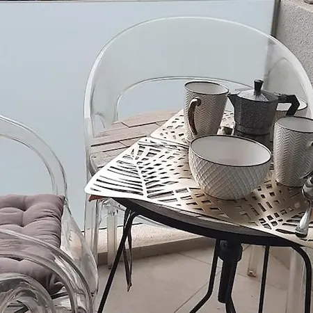 شقة Sunset 230, Sun, Big Pool, Wifi Fiber, Central, Near Main Street And *