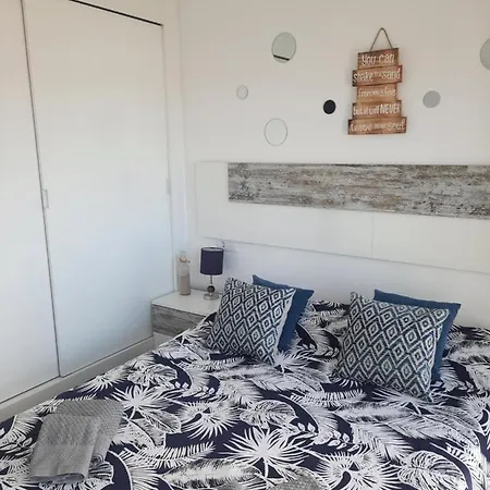 Sunset 230, Sun, Big Pool, Wifi Fiber, Central, Near Main Street And Apartman *