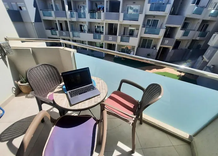 Daire Sunset 230, Sun, Big Pool, Wifi Fiber, Central, Near Main Street And *